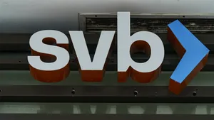 Cum a ajuns celebrul gigant Silicon Valley Bank să se prăbuşească de fapt