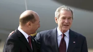 Bush: Vom colabora pentru a îmbunătăţi situaţia vizelor