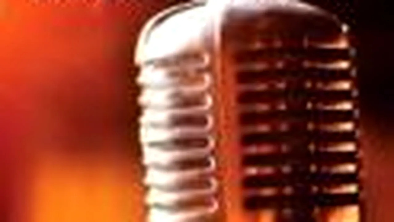 O carte pe zi: ”Aici, Radio Eros,” de Alexander Hausvater

