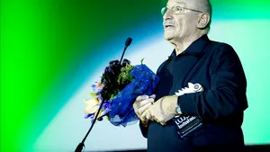 Actorul Victor Rebengiuc decorat, miercuri, de către preşedintele Klaus Iohannis - VIDEO