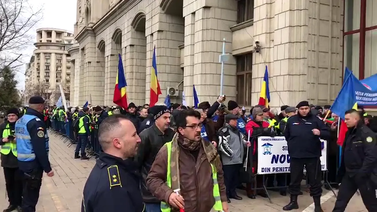 Sindicaliştii din penitenciare ameninţă că reiau protestele. Cer discuţii cu Dăncilă despre salarii