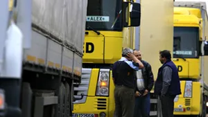 Transportatorii acuză o criză a rovinietelor şi intensificarea controalelor