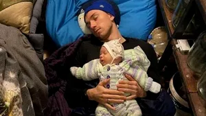 De la Jocurile Olimpice la bombe. Povestea lui Bohdan Tsymbal, surprins dormind cu fiul său într-un buncăr