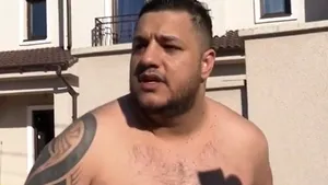 Influencerul Alin Borcan, amendat după ce a ieşit cu puşca airsoft după percheziţii