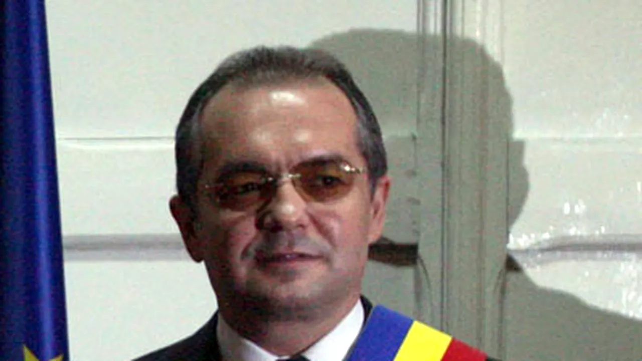 Lui Boc îi este dor de primărie