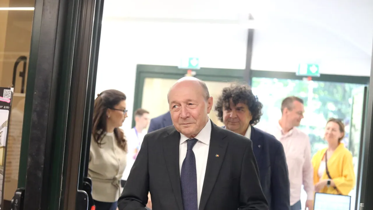 Traian Băsescu îl apără pe Bolojan după votul pe Legea Integrității: Liberalii au procedat corect. România nu se scaldă în bani