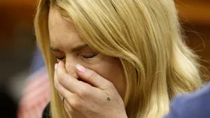 Lindsay Lohan, arestată după o altercaţie produsă într-un club