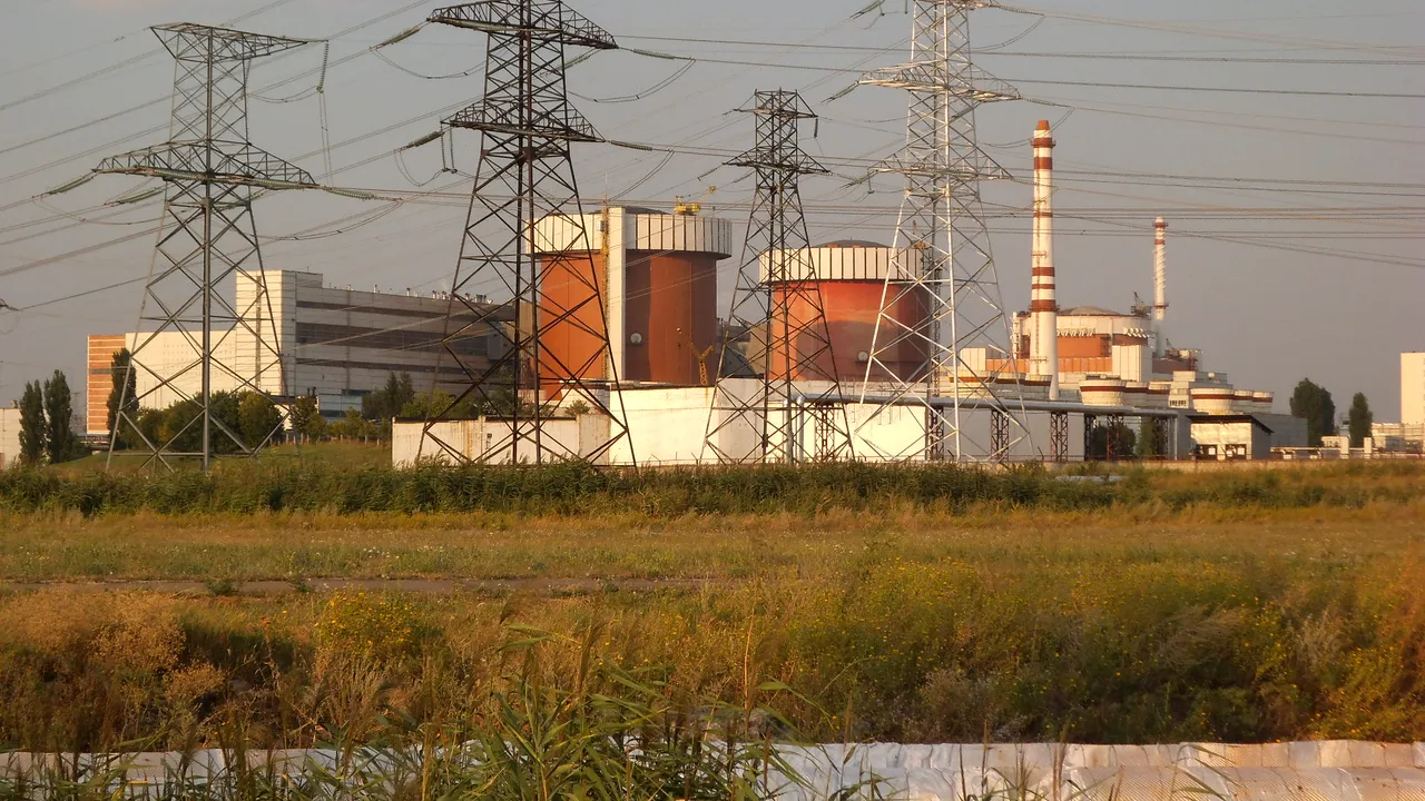O rachetă rusă a rănit 12 persoane în oraşul ucrainean Voznesensk, nu departe de centrala nucleară