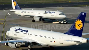 Acord între conducerea Lufthansa şi sindicatul personalului navigant, care renunţă la o nouă grevă