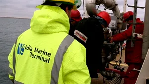 Boc: Rompetrol ar trebui să achite voluntar datoriile către statul român, ca un gest de eleganţă