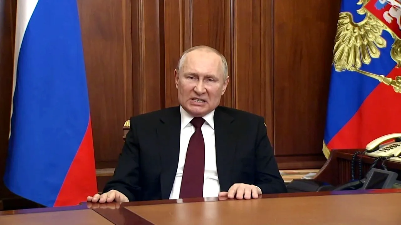 Tupeul lui Putin: vorbeşte despre pace în timp ce bombardează Ucraina. Al cărui orgoliu îl gâdilă şeful Rusiei