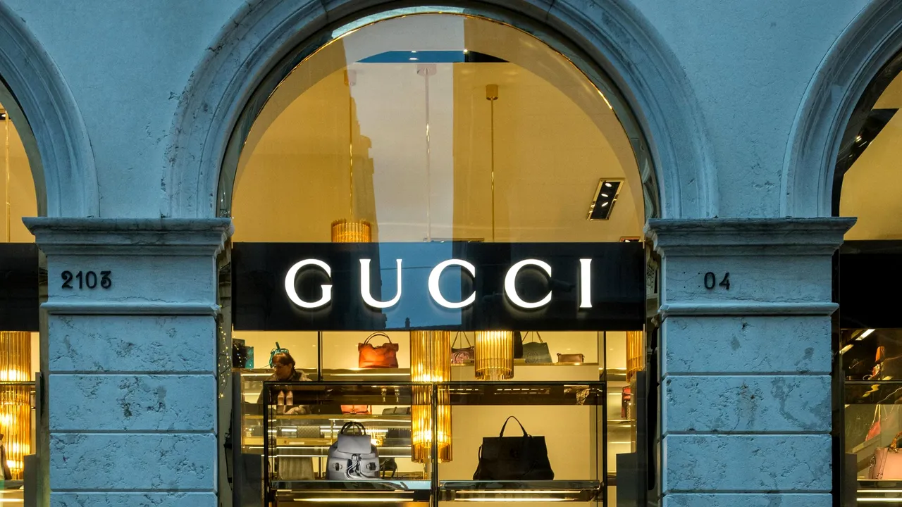 Magazinul Gucci de la parterul hotelului Athenee Palace Hilton din Capitală s-a închis după 11 ani
