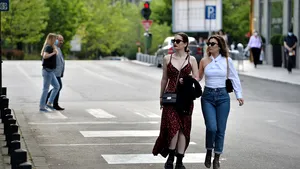 Rişti să te îmbolnăveşti după primul weekend de relaxare? Medicii atrag atenţia la ce trebuie să ai grijă