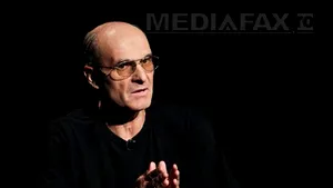 Michael Hăulică şi Cristian Tudor Popescu, în prima antologie în limba engleză a prozei SF româneşti