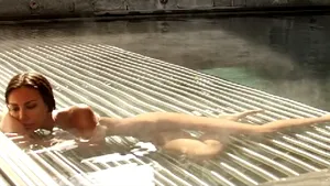 Un film de Paolo Sorrentino, cu Mădălina Ghenea, în competiţia oficială a Festivalului de la Cannes - VIDEO