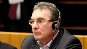 Iuliu Winkler: Este nevoie de mai mulţi bani europeni pentru soluţionarea crizei refugiaţilor 