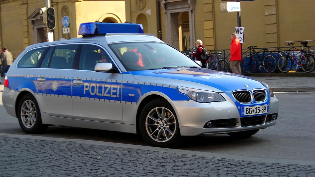 Cel puţin patru răniţi după ce un vehicul a lovit un grup de pietoni într-un oraş din Germania