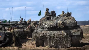 Un contingent german va fi pregătit de luptă în Lituania, la graniţa cu Rusia. E prima desfăşurare permanentă a trupelor germane în străinătate după Al Doilea Război Mondial