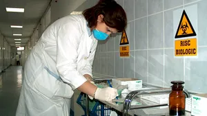 Eleva din Iaşi diagnosticată cu gripă porcină este internată la Spitalul de Boli Infecţioase