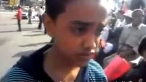 Cum explică un băiat de 12 ani criza din Egipt. Clipul devenit VIRAL pe YouTube - VIDEO