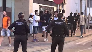 Violențe Torre‑Pacheco Spania: Cinci răniți și un arestat după ciocnirile dintre extremă dreaptă și migranți nord‑africani