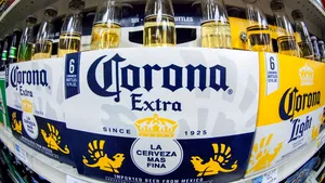 Mexic opreşte producţia de bere Corona, după ce Guvernul a declarat că nu este esenţială în vreme de pandemie