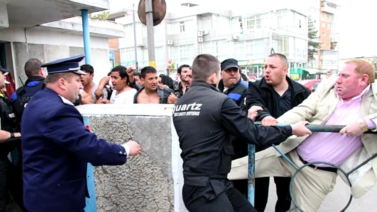 Poliţia Argeş a cerut Spitalului Judeţean înregistrările video de la scandalul de joi