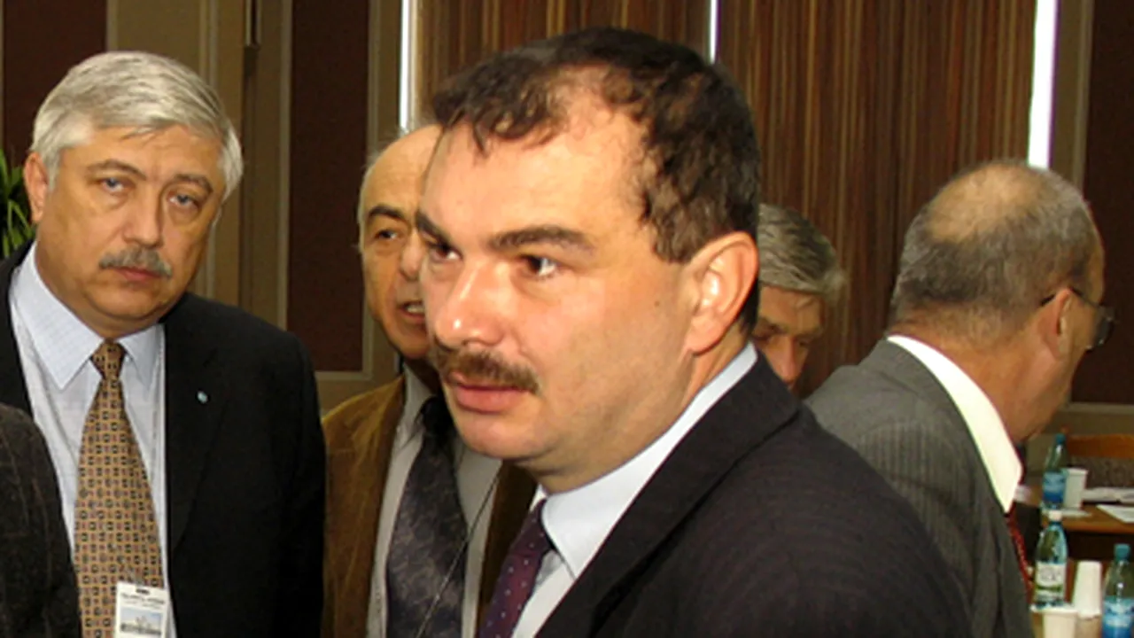 Miclea: Politicienii ar trebui să urmeze exemplul preşedintelui şi să-şi asume greşeala