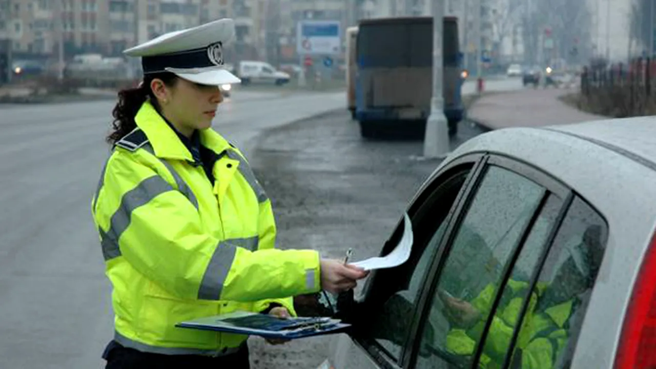 Peste 400 de şoferi au rămas fără permise de conducere în prima zi a minivacanţei de 1 IUNIE