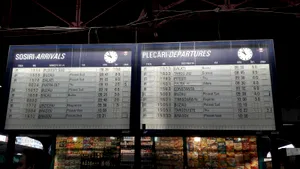 Sindicate-CFR: la Infrastructură s-a încheiat un acord, la Călători negocierile continuă