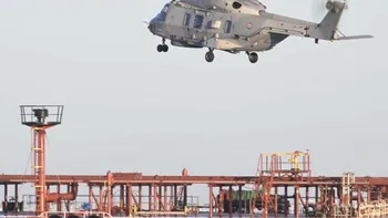 EXTERNE Breaking News Macron anunță interceptarea unui petrolier rusesc în Mediterană: „pavilion fals”