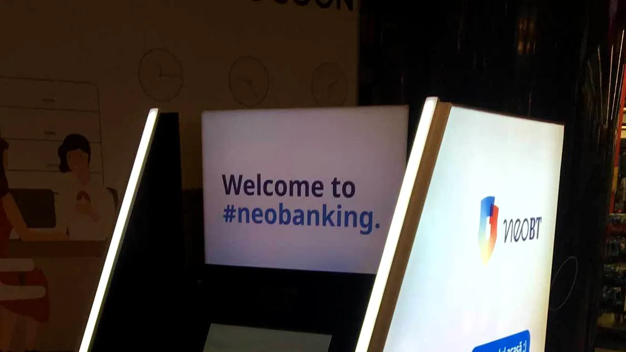 Inovaţie în România. A fost lansat primul bancomat pentru retragerile de numerar 100% contactless