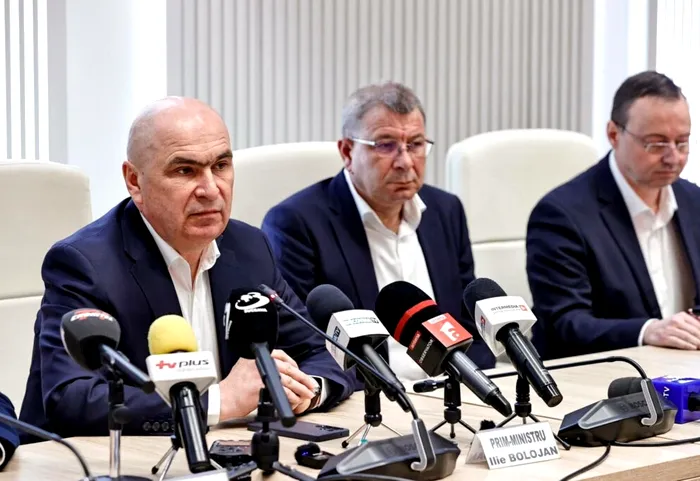 POLITIC Bolojan: Primul contract finanțat din SAFE, semnat la Suceava pentru A7
