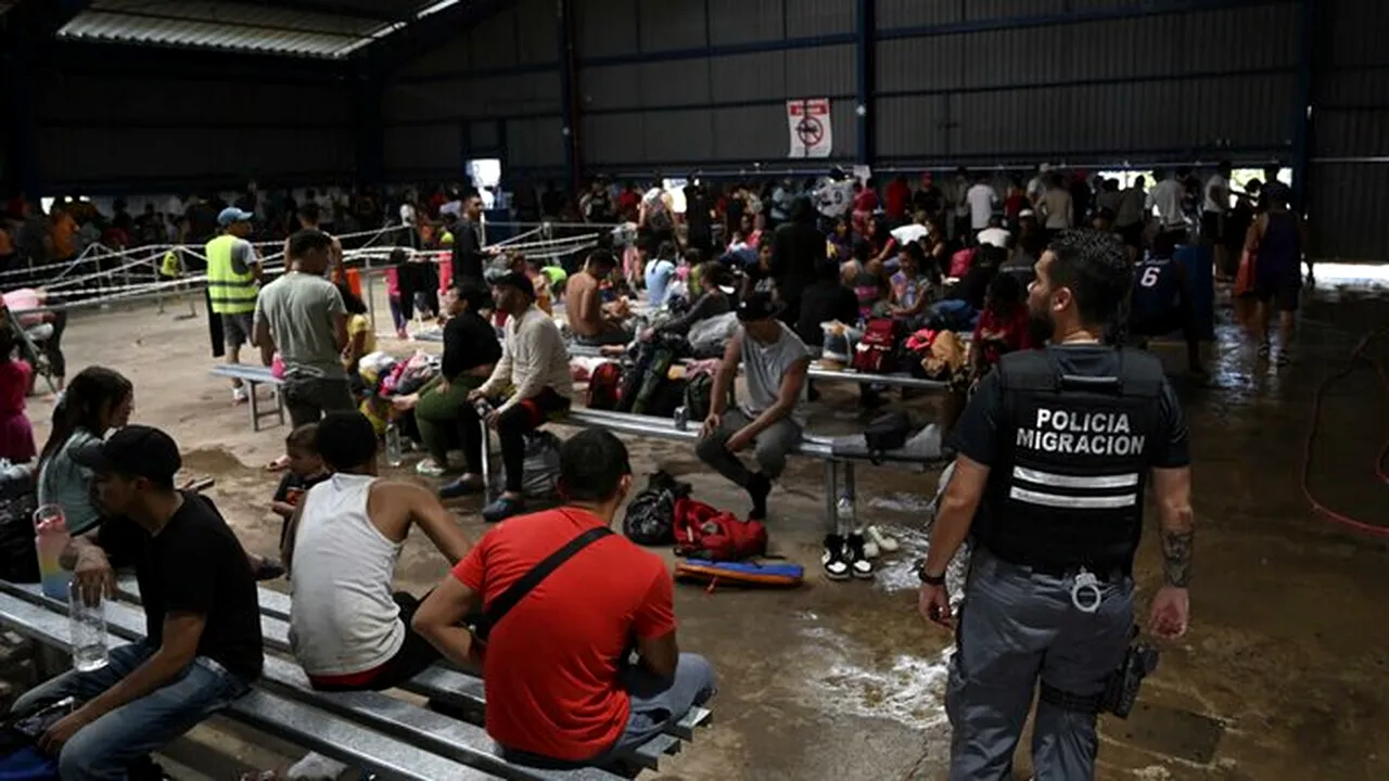 Costa Rica va primi migranţi expulzaţi de SUA