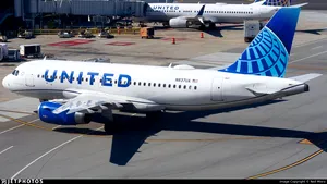 100 de pasageri, evacuaţi dintr-un avion din cauza unor probleme tehnice şi a unui incendiu în Huston, SUA