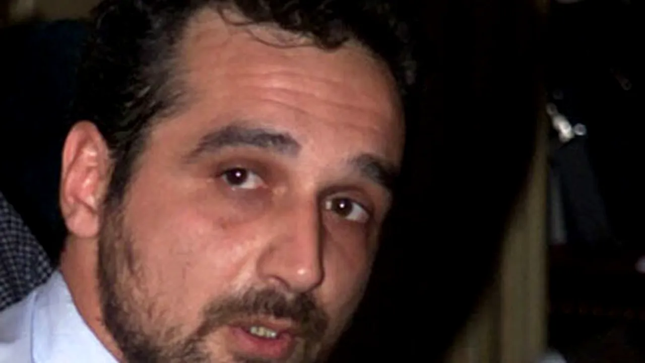 Lăzăroiu: Există o persoană care sună la instituţii în numele meu şi cere bani