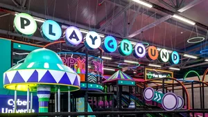 Distracția care nu mai împarte familia: cum a găsit Rock and Roll Fun City în Cosmopolis piața ideală pentru un concept multi-generațional