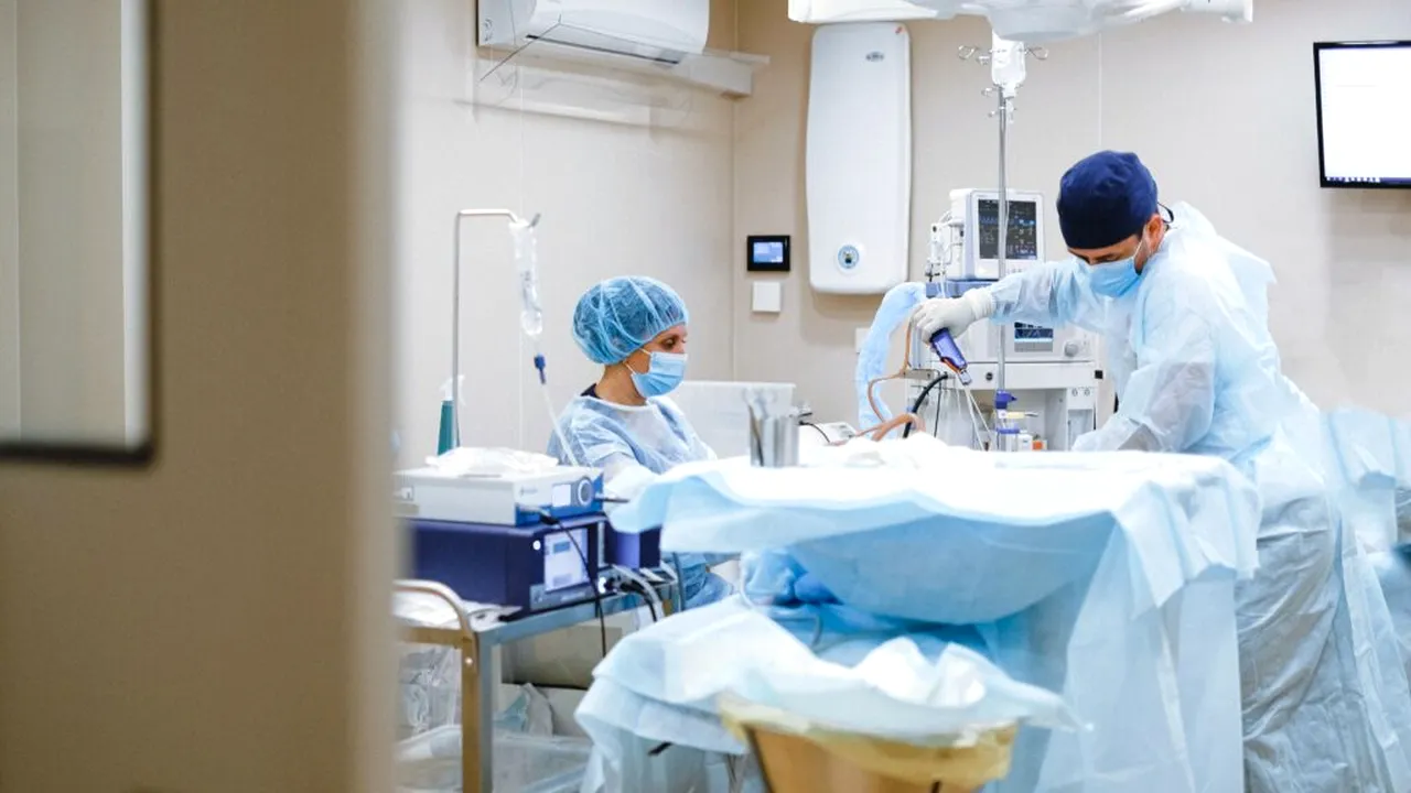 Părinții copilului de 4 ani care a murit de difterie în Italia, anchetați pentru omor din culpă. Procurorii verifică situația copiilor nevaccinați din școli