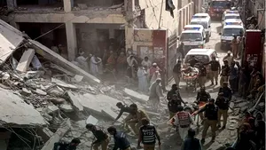Tragedie în Pakistan. Cel puțin 18 persoane, inclusiv 17 copii, au murit după prăbușirea acoperișului unei școli