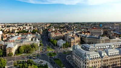 LIFE „Nu au curent!”. Ce i-au spus oamenii unei italience care a cerut sfaturi de vacanță la București