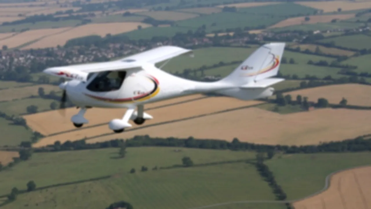 Avionul dispărut a fost găsit în judeţul Hunedoara. Pilotul a murit