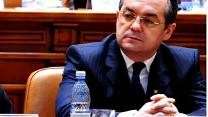 Boc: Guvernul va majora doar salariile mici şi foarte mici