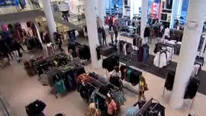H&M face recrutări masive în România! Cum să te angajezi?