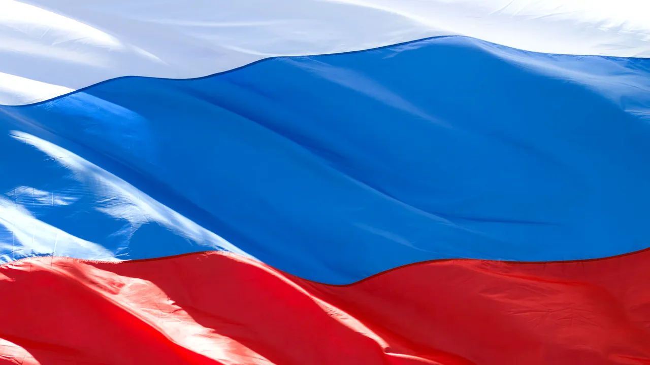 Un tribunal din Moscova a ordonat arestarea unui ziarist rus, după ce a scris despre bombardarea intenţionată a unei maternităţi în Ucraina 