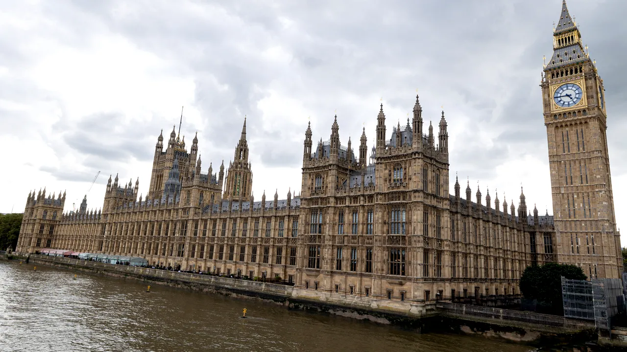 Serviciile secrete britanice propun creşterea nivelului de alertă teroristă în Regatul Unit 