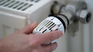 Studiu: Aproape jumătate dintre români preferă să aibă în case între 22 şi 24°C