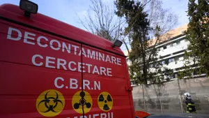 Panică într-o școală din Hunedoara după ce un elev a pulverizat spray lacrimogen