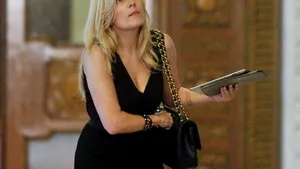 Boc: Udrea nu şi-a cumpărat genţile şi tocurile după intrarea în politică. A venit cu ele