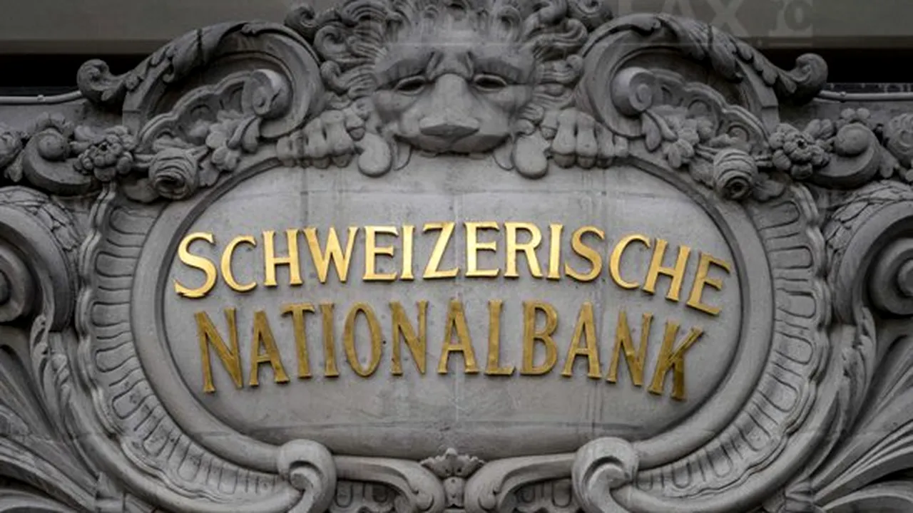 Banca Elveţiei a înregistrat la semestru pierderi record de 50 mld franci,după eliminarea plafonului