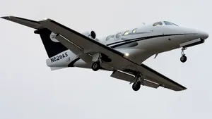 Şase morţi în urma prăbuşirii unui avion de dimensiuni medii în apropiere de Washington